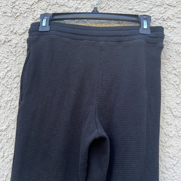Tna Aritzia Black Waffle Knit Jogger Pant Women's Size S - Picture 8 of 10